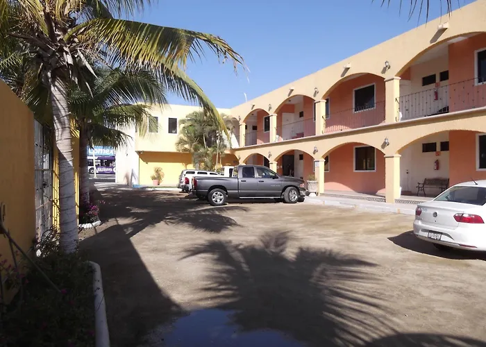 Hotel Plaza Los Arcos